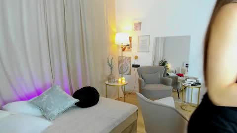 Diana online show from March 2026 07:12:02 AM