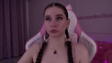 Snapshot of dianabecker chatting on January 2025 09:52:02 PM Diana online show from January 2025 09:52:02 PM