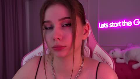 Snapshot of dianabecker chatting on February 2025 05:07:02 AM Diana online show from February 2025 05:07:02 AM