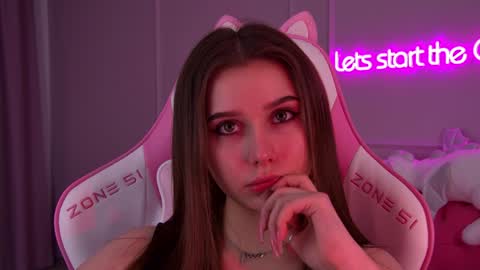 Snapshot of dianabecker chatting on February 2025 02:38:01 AM Diana online show from February 2025 02:38:01 AM