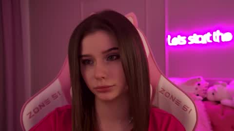 Snapshot of dianabecker chatting on February 2025 09:41:02 PM Diana online show from February 2025 09:41:02 PM