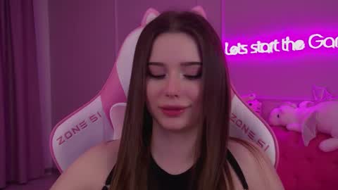 Snapshot of dianabecker chatting on March 2025 09:25:02 PM Diana online show from March 2025 09:25:02 PM