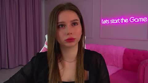 Snapshot of dianabecker chatting on September 2025 07:05:01 PM Diana online show from September 2025 07:05:01 PM