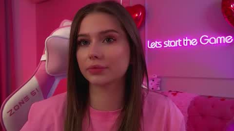 Snapshot of dianabecker chatting on February 2026 02:00:02 PM Diana online show from February 2026 02:00:02 PM