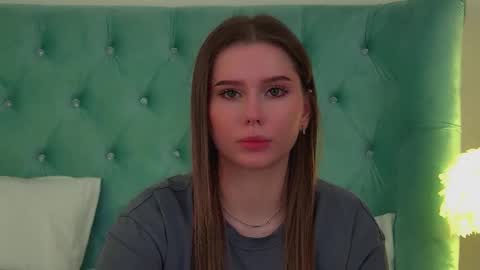 Snapshot of dianabecker chatting on March 2026 05:19:01 AM Diana online show from March 2026 05:19:01 AM