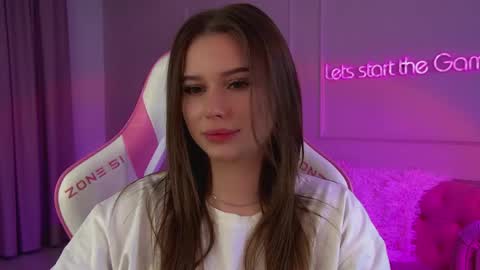 Diana online show from April 2026 06:32:02 PM