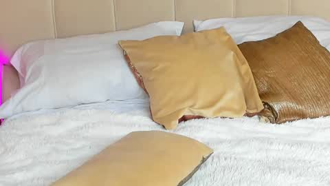 Snapshot of dianac1998 chatting on February 2026 05:43:01 PM dianac1998 online show from February 2026 05:43:01 PM