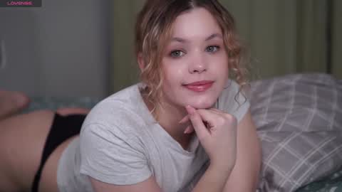 Snapshot of dianaholiday chatting on January 2025 07:00:01 AM Olga online show from January 2025 07:00:01 AM