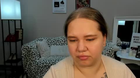 Diana online show from May 2026 04:07:02 AM