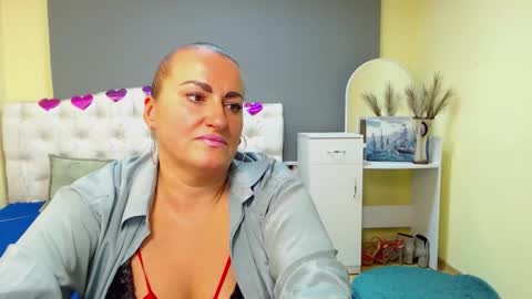 Diana online show from October 2025 07:18:02 AM