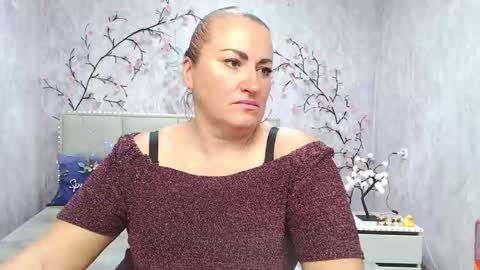 Snapshot of dianamgg chatting on May 2026 05:25:02 AM Diana online show from May 2026 05:25:02 AM