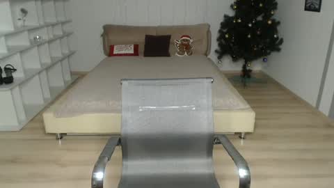 Diana online show from January 2026 01:02:01 PM