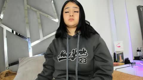 dianarous online show from September 2025 05:12:01 AM