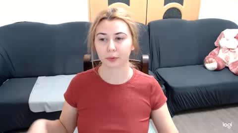 Snapshot of dianasmiey7 chatting on January 2025 06:10:02 PM dianasmiey7 online show from January 2025 06:10:02 PM