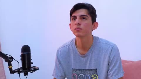 Snapshot of dianayleo chatting on February 2025 12:27:01 PM Ana Leo online show from February 2025 12:27:01 PM