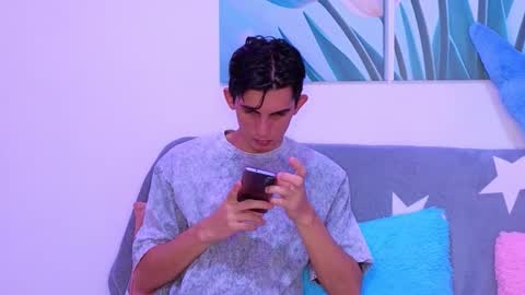 Snapshot of dianayleo chatting on February 2026 01:47:01 PM Ana Leo online show from February 2026 01:47:01 PM