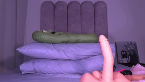 Melania   -    online show from January 2025 02:38:02 AM