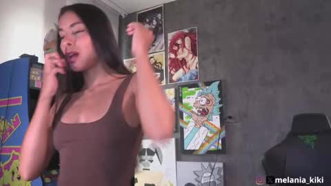 Melania   -    online show from September 2025 09:25:02 PM