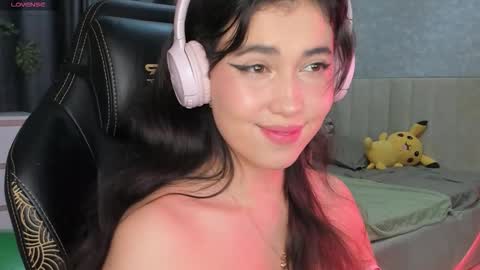 Diara online show from November 2025 03:33:01 PM