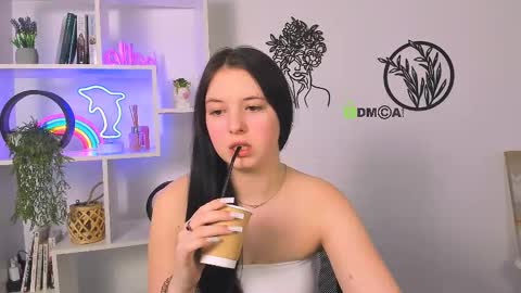 Snapshot of diara_ti chatting on February 2026 01:44:01 PM diara ti online show from February 2026 01:44:01 PM