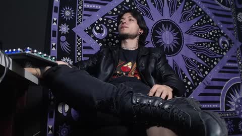 DICAPRIO online show from February 2025 12:22:02 AM