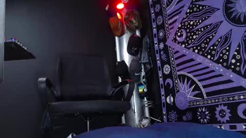 DICAPRIO online show from March 2025 11:38:02 PM