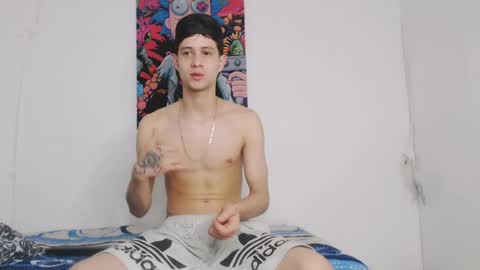 dick_boy_18 online show from May 2026 04:34:01 PM