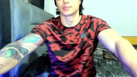 jhon online show from February 2025 12:26:01 AM