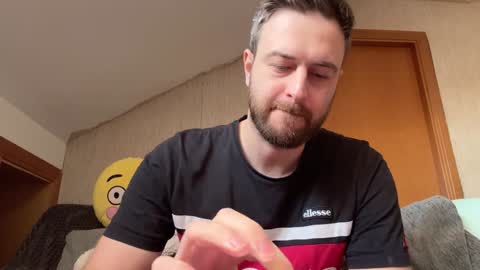 Im Julian  all cum shot videos here    online show from February 2025 11:56:01 AM