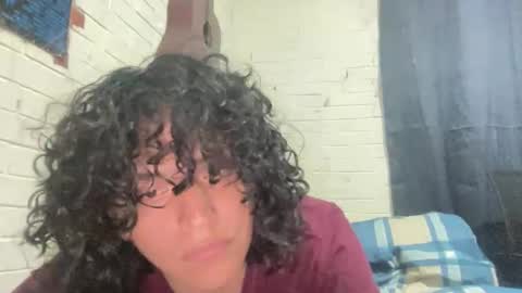 Snapshot of dieciochocentimetross chatting on May 2026 11:25:02 PM dieciochocentimetross online show from May 2026 11:25:02 PM