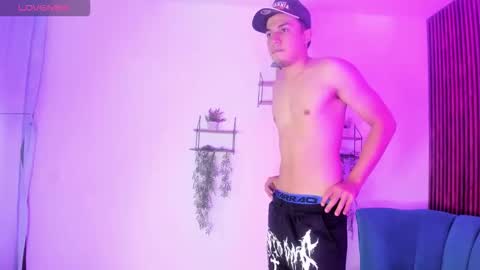diego_stonne online show from November 2025 01:02:02 PM