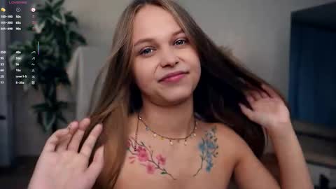 Elwyna online show from September 2025 07:26:02 PM