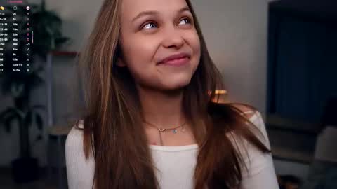 Elwyna online show from September 2025 06:22:02 PM