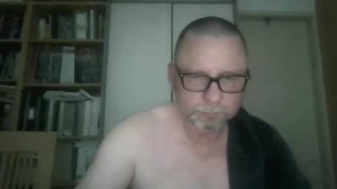 Snapshot of dierenfeld chatting on April 2026 02:51:02 AM dierenfeld online show from April 2026 02:51:02 AM