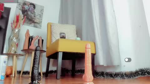 Snapshot of difiortiffany chatting on May 2026 04:07:02 AM difiortiffany online show from May 2026 04:07:02 AM