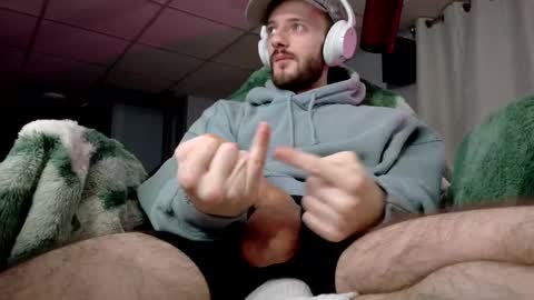 digbicknik online show from October 2025 03:36:01 AM