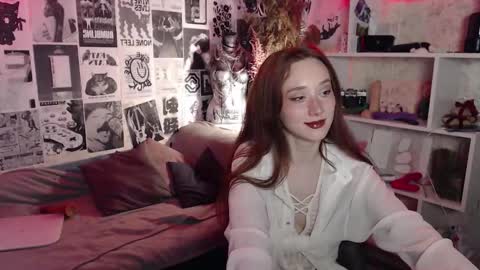 Hi im Alice 3 Im usualy online 03-10 or 17-21 UTC0 online show from October 2025 09:12:02 PM