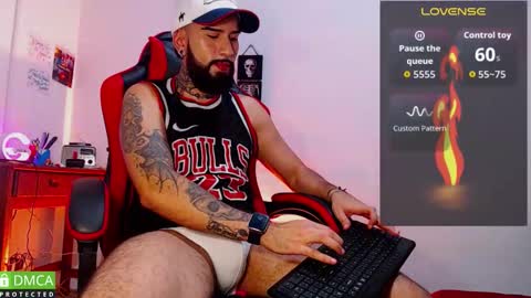 Snapshot of diilanhot chatting on February 2026 01:32:02 AM Dylan online show from February 2026 01:32:02 AM