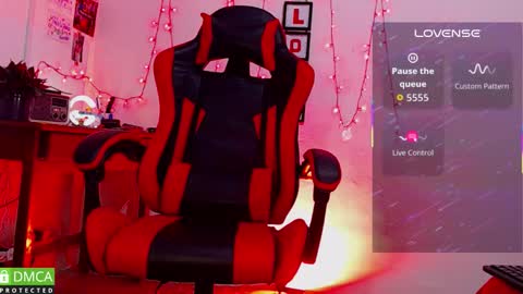 Snapshot of diilanhot chatting on February 2026 04:10:02 AM Dylan online show from February 2026 04:10:02 AM