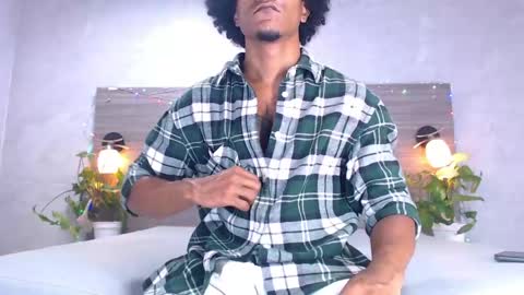 dilan_hall online show from May 2026 11:23:04 PM