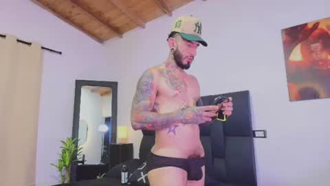 Dilan Scootk online show from June 2026 07:01:01 PM
