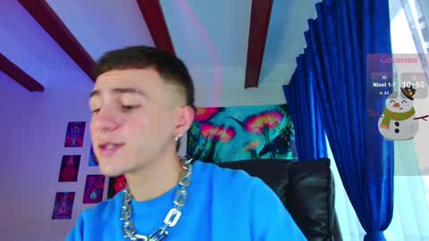 Julian Independent Model online show from December 2024 10:23:01 PM