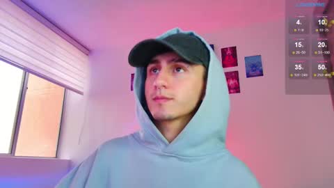 Julian Independent Model online show from November 2025 10:19:01 PM