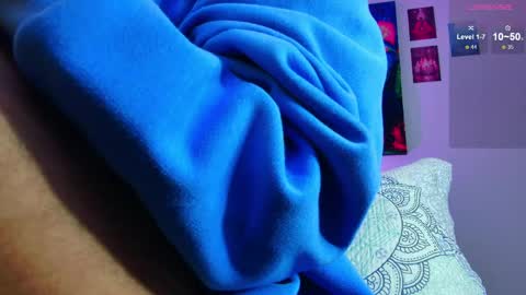 Julian Independent Model online show from April 2026 12:57:02 AM