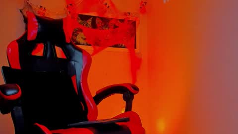 Angel Dimitri online show from October 2025 10:21:02 PM