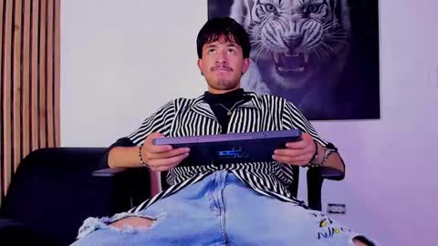 Dimitri online show from September 2025 07:38:01 PM