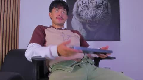 Dimitri online show from September 2025 07:36:02 PM