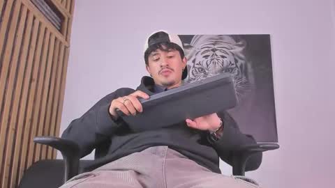 Dimitri online show from October 2025 09:15:02 PM