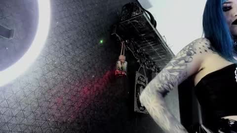 dimmuanddarkness online show from February 2025 04:19:02 PM