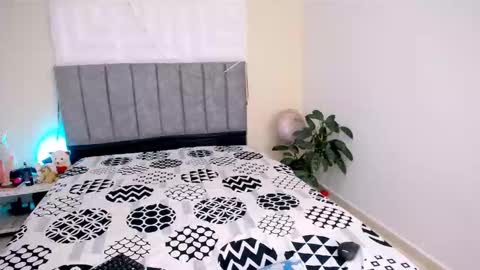 DINA online show from January 2026 10:57:02 PM